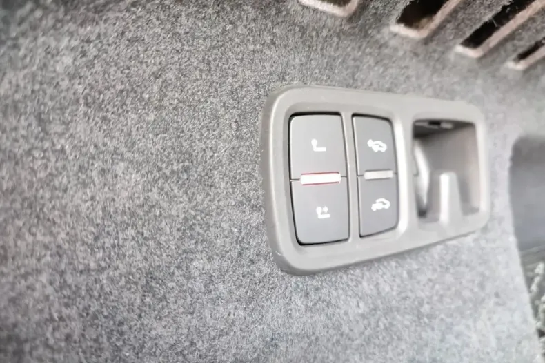 Audi Q8 din 2023 cu 27.182 km - oferta AUD125255 - foto 20