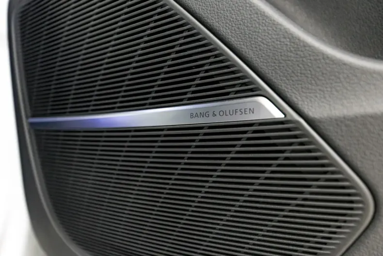 Audi RSQ8 din 2020 cu 40.000 km - oferta AUD125260 - foto 38