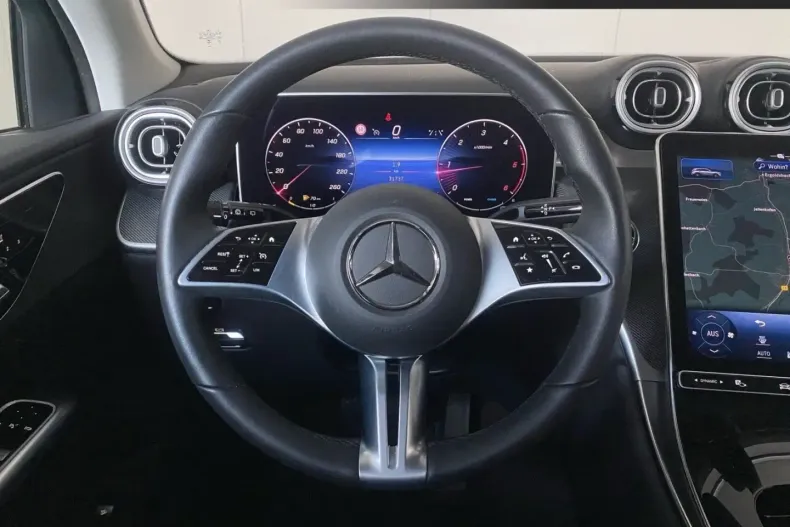 Mercedes-Benz GLC 220 din 2023 cu 31.730 km - oferta MER125262 - foto 9