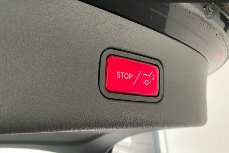 Mercedes-Benz GLC 220 din 2023 cu 31.730 km - oferta MER125262 - foto 15