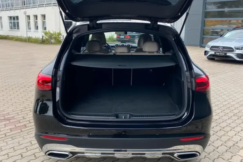 Mercedes-Benz GLC 220 din 2023 cu 14.900 km - oferta MER125263 - foto 5