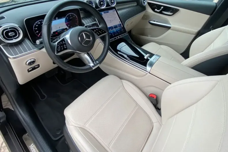 Mercedes-Benz GLC 220 din 2023 cu 14.900 km - oferta MER125263 - foto 11