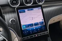 Mercedes-Benz GLC 220 din 2023 cu 14.900 km - oferta MER125263 - foto 13