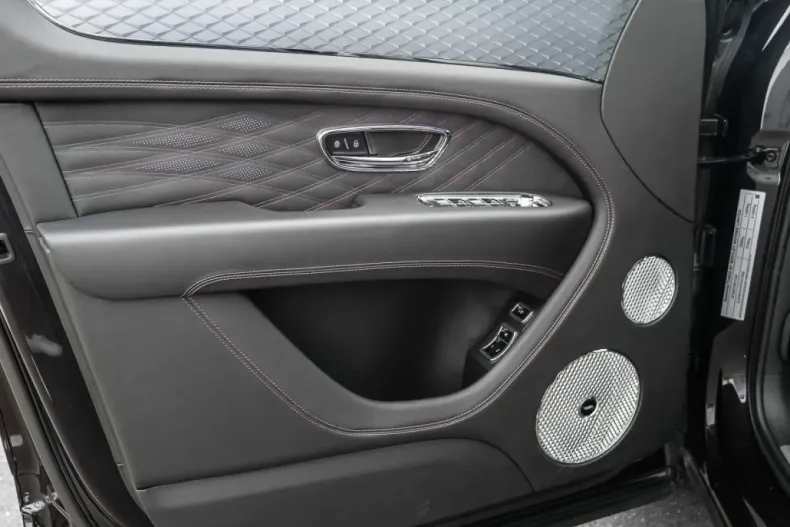 Bentley Bentayga din 2022 cu 10.980 km - oferta BEN125265 - foto 30