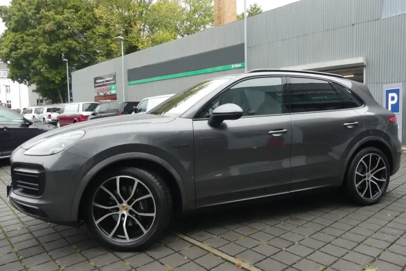 Porsche Cayenne din 2021 cu 76.300 km - oferta POR125266 - foto 1
