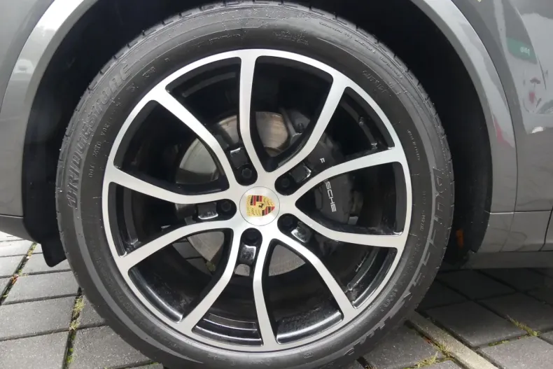 Porsche Cayenne din 2021 cu 76.300 km - oferta POR125266 - foto 8