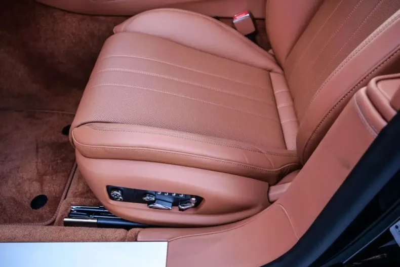 Bentley Flying Spur din 2023 cu 5.500 km - oferta BEN125270 - foto 19