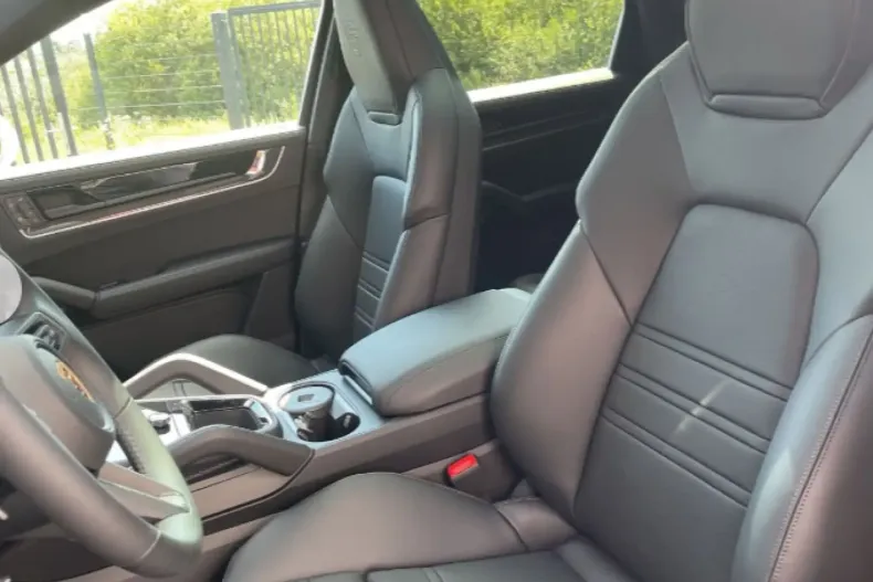 Porsche Cayenne din 2024 cu 15 km - oferta POR125272 - foto 6