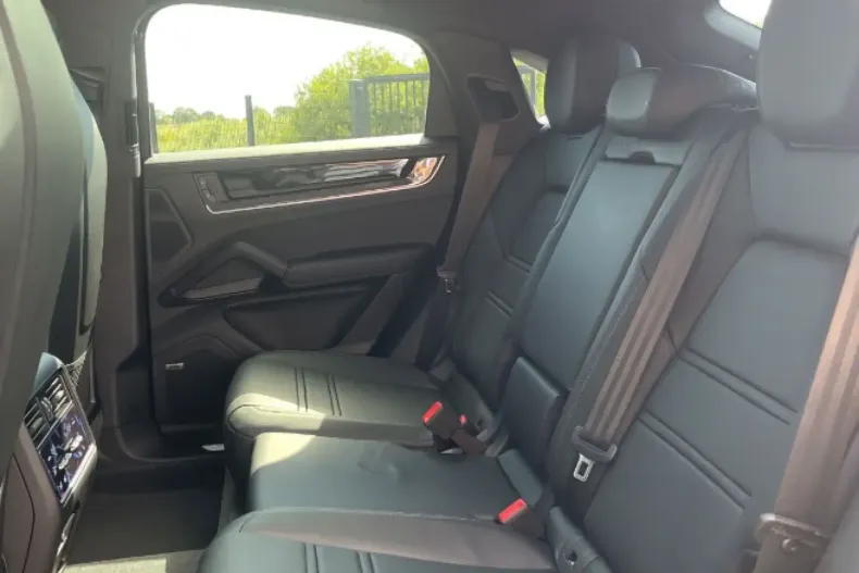 Porsche Cayenne din 2024 cu 15 km - oferta POR125272 - foto 13