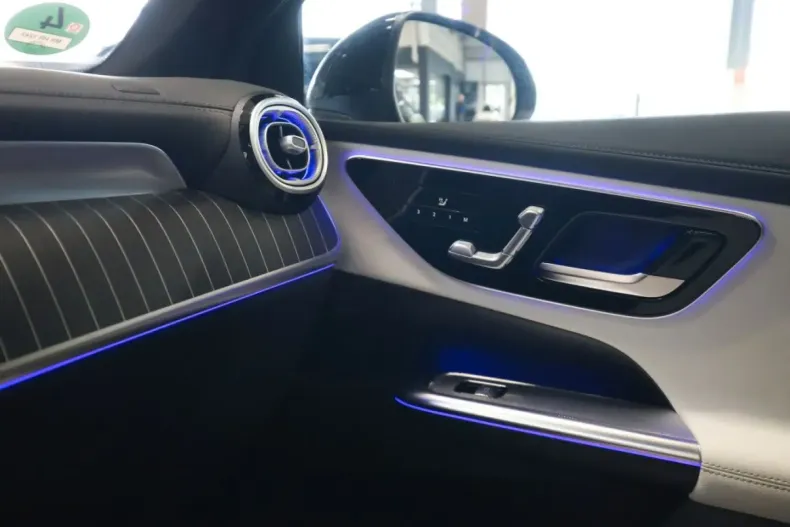 Mercedes-Benz GLC 220 din 2024 cu 6.500 km - oferta MER125280 - foto 13