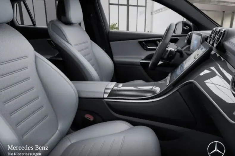 Mercedes-Benz GLC 200 din 2024 cu 10.700 km - oferta MER125281 - foto 16