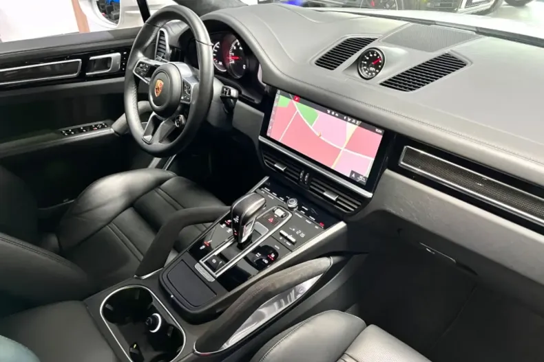 Porsche Cayenne din 2021 cu 35.000 km - oferta POR125282 - foto 2