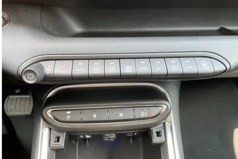 Jeep Avenger din 2024 cu 0 km - oferta JEE125284 - foto 5