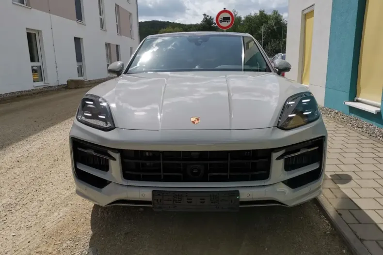 Porsche Cayenne din 2024 cu 35 km - oferta POR125286 - foto 2