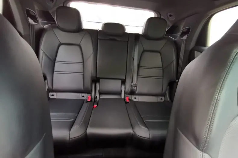 Porsche Cayenne din 2024 cu 35 km - oferta POR125286 - foto 17