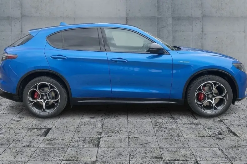 Alfa Romeo Stelvio din 2023 cu 2.300 km - oferta ALF125288 - foto 3