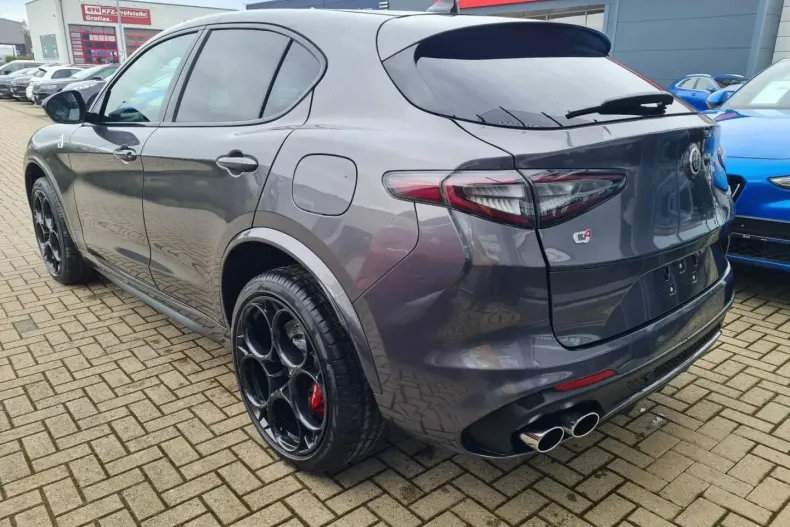 Alfa Romeo Stelvio din 2023 cu 20.229 km - oferta ALF125290 - foto 3