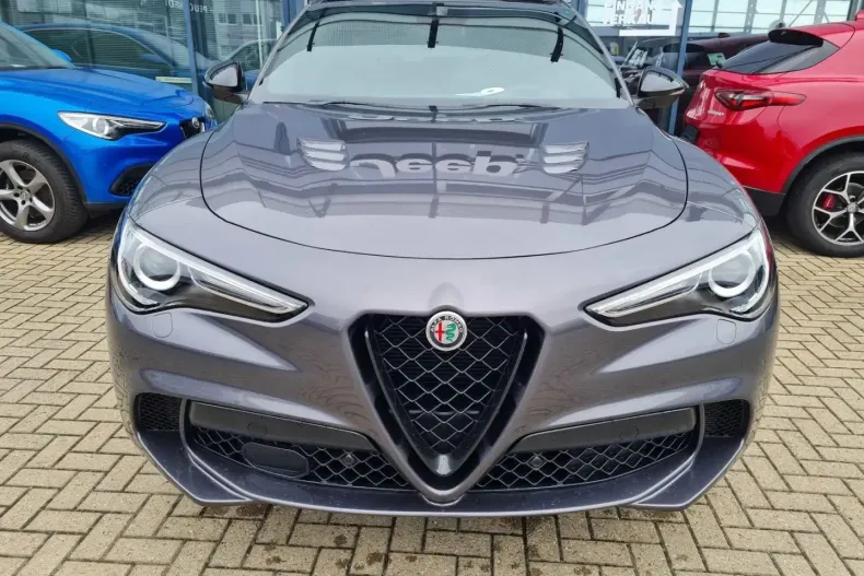 Alfa Romeo Stelvio din 2023 cu 20.229 km - oferta ALF125290 - foto 5