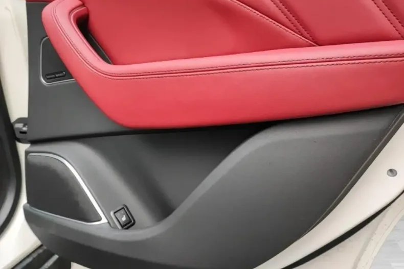 Maserati Levante din 2021 cu 46.121 km - oferta MAS125292 - foto 10