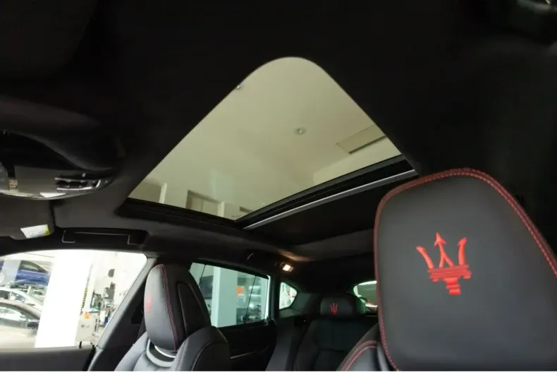 Maserati Levante din 2023 cu 1.500 km - oferta MAS125295 - foto 10