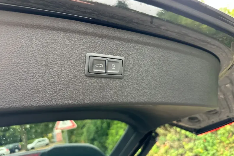 Audi Q5 din 2021 cu 23.400 km - oferta AUD125297 - foto 40