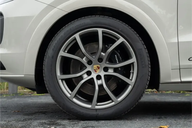 Porsche Cayenne din 2022 cu 19.300 km - oferta POR125304 - foto 4