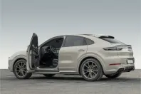 Porsche Cayenne din 2022 cu 19.300 km - oferta POR125304 - foto 5