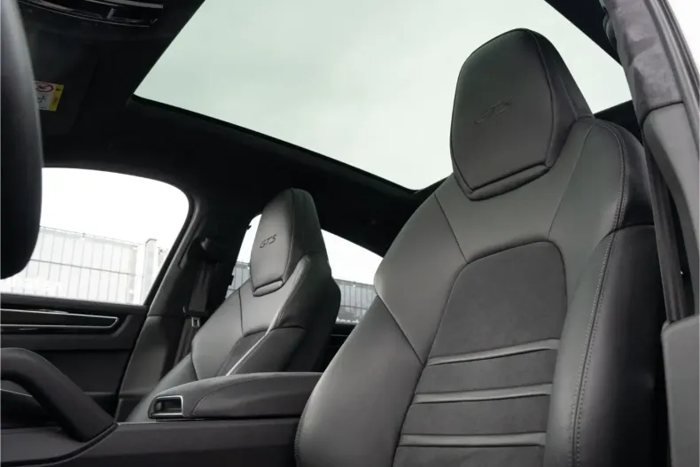 Porsche Cayenne din 2022 cu 19.300 km - oferta POR125304 - foto 17