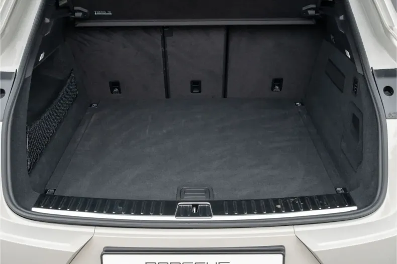 Porsche Cayenne din 2022 cu 19.300 km - oferta POR125304 - foto 19