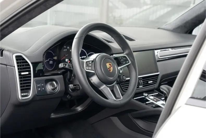 Porsche Cayenne din 2022 cu 19.300 km - oferta POR125304 - foto 26