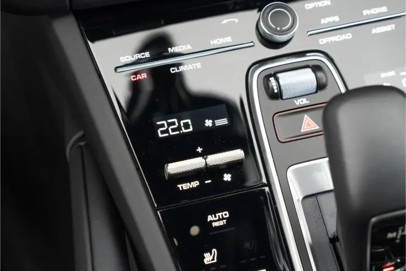 Porsche Cayenne din 2022 cu 19.300 km - oferta POR125304 - foto 38