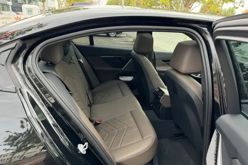 BMW 520 din 2024 cu 27.000 km - oferta BMW125307 - foto 10