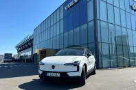 Volvo EX30 din 2024 cu 5.490 km - oferta VOL125308 - foto 1