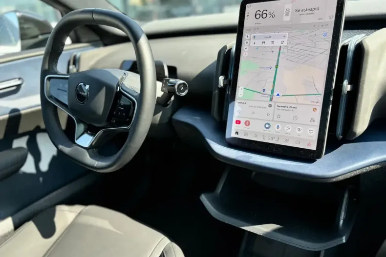 Volvo EX30 din 2024 cu 5.490 km - oferta VOL125308 - foto 14