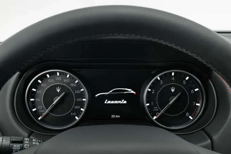 Maserati Levante din 2024 cu 9.900 km - oferta MAS125311 - foto 13