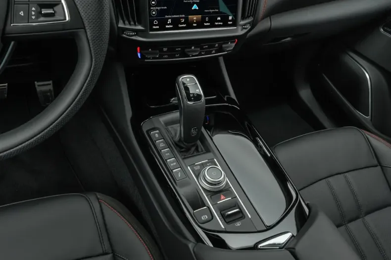 Maserati Levante din 2024 cu 9.900 km - oferta MAS125311 - foto 15