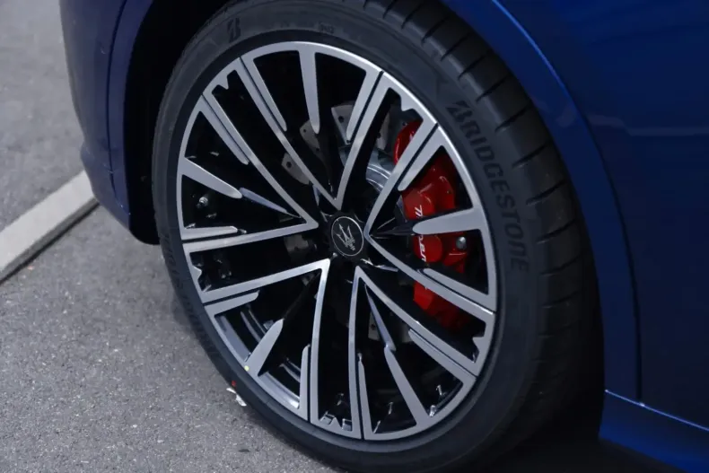 Maserati Grecale din 2023 cu 34.900 km - oferta MAS125313 - foto 4