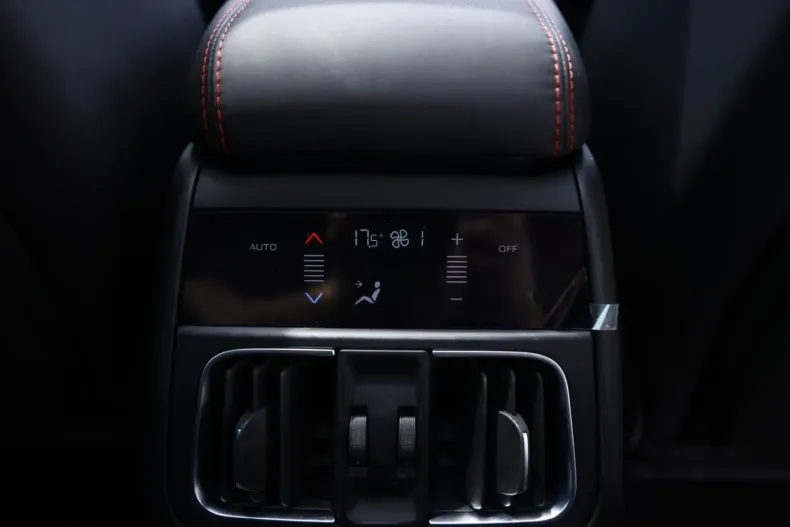 Maserati Grecale din 2023 cu 34.900 km - oferta MAS125313 - foto 11