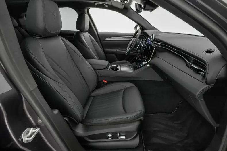 Maserati Grecale din 2024 cu 60 km - oferta MAS125314 - foto 9