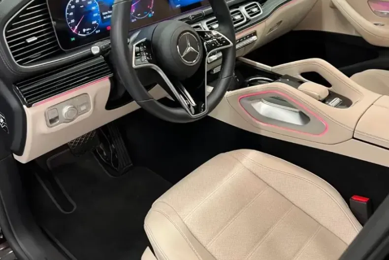 Mercedes-Benz GLE 450 din 2024 cu 15.800 km - oferta MER125316 - foto 6