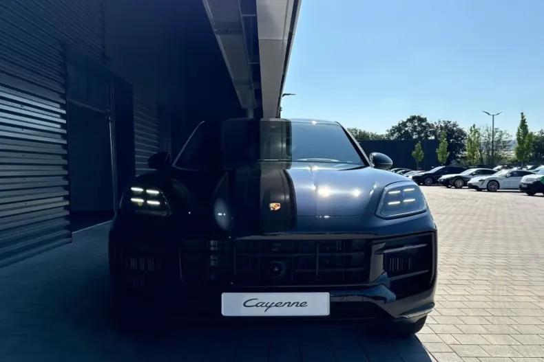 Porsche Cayenne din 2024 cu 9.900 km - oferta POR125325 - foto 2