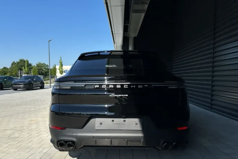 Porsche Cayenne din 2024 cu 9.900 km - oferta POR125325 - foto 5