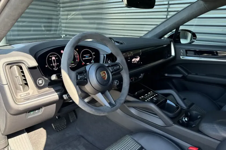 Porsche Cayenne din 2024 cu 9.900 km - oferta POR125325 - foto 9