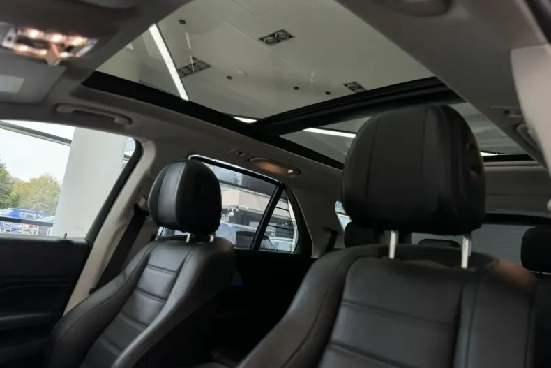 Mercedes-Benz GLE 300 din 2020 cu 91.100 km - oferta MER125337 - foto 20