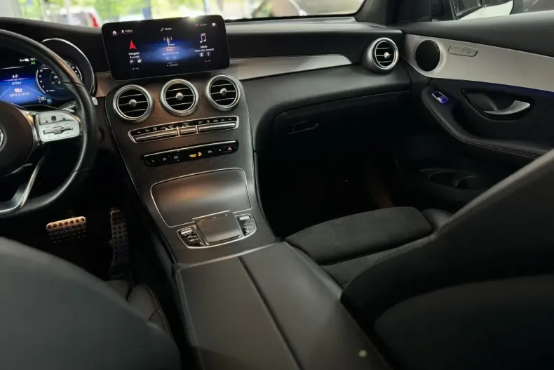 Mercedes-Benz GLC 300 din 2021 cu 87.100 km - oferta MER125339 - foto 26