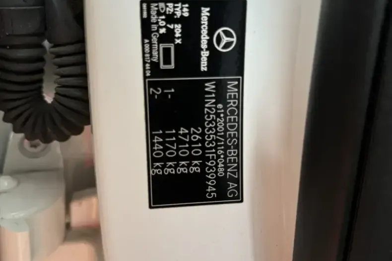 Mercedes-Benz GLC 300 din 2021 cu 87.100 km - oferta MER125339 - foto 30