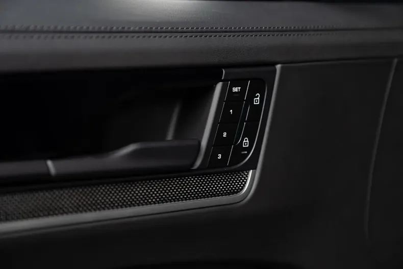 Porsche Cayenne din 2024 cu 1.150 km - oferta POR125341 - foto 8