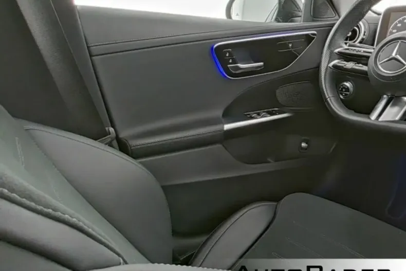 Mercedes-Benz C 180 din 2023 cu 42.280 km - oferta MER125343 - foto 8