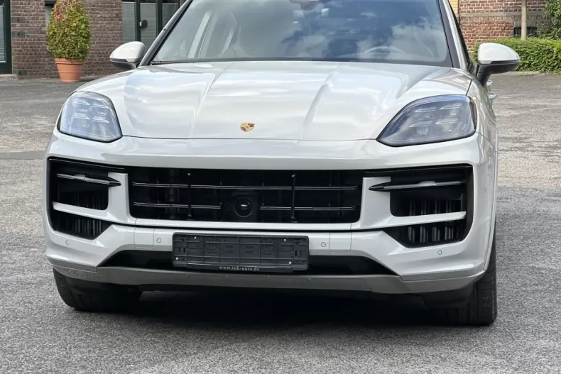 Porsche Cayenne din 2024 cu 8.800 km - oferta POR125344 - foto 4
