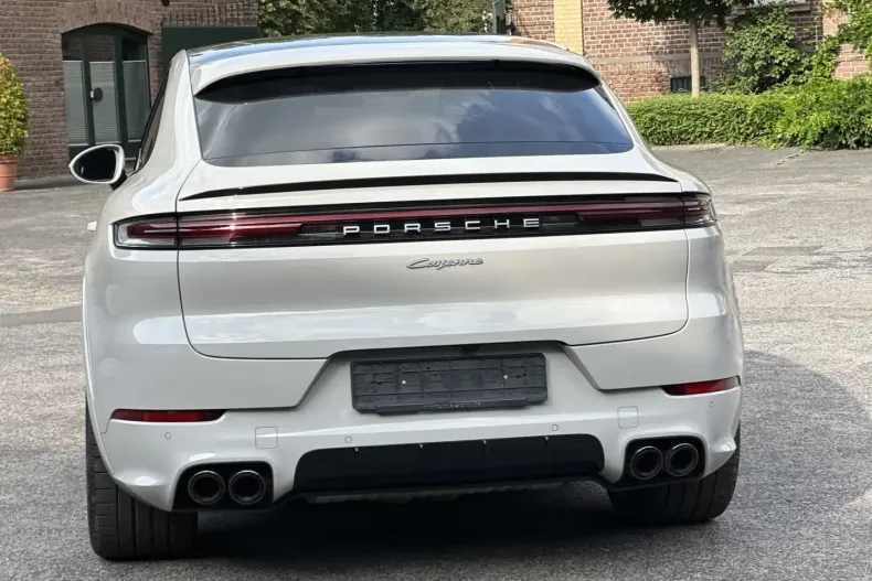 Porsche Cayenne din 2024 cu 8.800 km - oferta POR125344 - foto 6